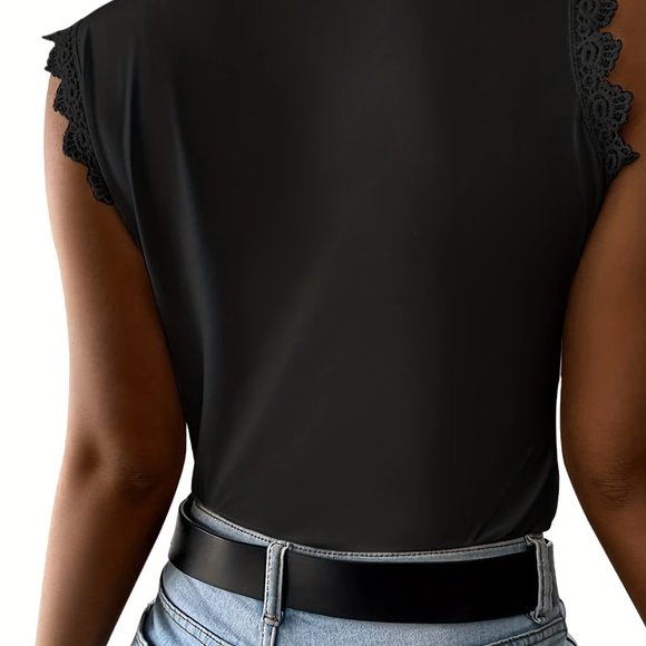 Lace Contrast Sleeveless Crew Neck Tank Top - Picture 2 of 3